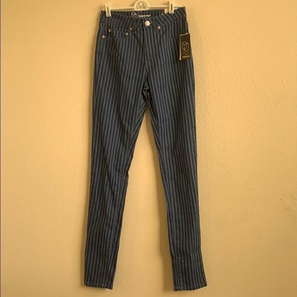 Striped Skinny Pants  - Picture 1 of 9